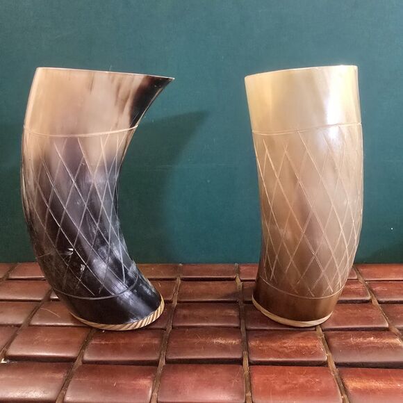 Pair Of Viking Style Horn Drinking Flagons Wooden Base 6.25" H 12oz - Picture 4 of 6